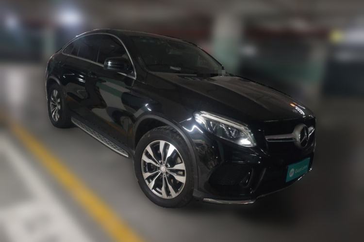 Used Mercedes-Benz GLE Coupe 2015 GLE 400 4MATIC Coupe SUV Front Right 45 Deg