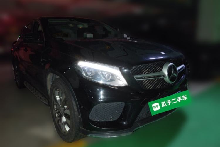Used Mercedes-Benz GLE Coupe 2015 GLE 400 4MATIC Coupe SUV Front Right 45 Deg