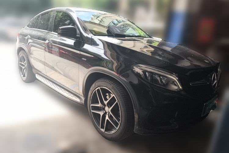 Used Mercedes-Benz GLE Coupe 2015 GLE 450 AMG 4MATIC Coupe SUV Front Right 45 Deg