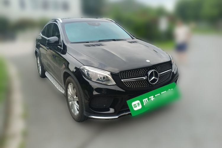 Used Mercedes-Benz GLE Coupe 2015 GLE 320 4MATIC Coupe SUV Front Right 45 Deg