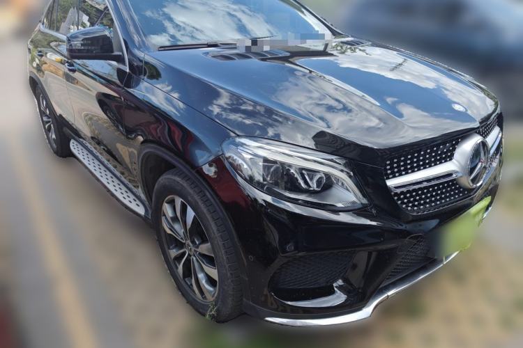Used Mercedes-Benz GLE Coupe 2015 GLE 400 4MATIC Coupe SUV Front Right 45 Deg