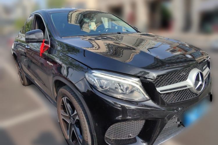 Used Mercedes-Benz GLE Coupe 2015 GLE 320 4MATIC Coupe SUV Front Right 45 Deg