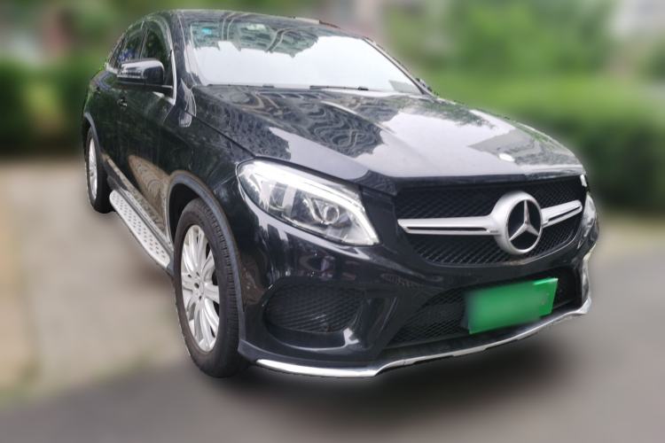 Used Mercedes-Benz GLE Coupe 2015 GLE 320 4MATIC Coupe SUV Front Right 45 Deg