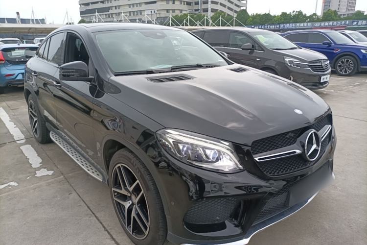Used Mercedes-Benz GLE Coupe 2015 GLE 320 4MATIC Coupe SUV Front Right 45 Deg