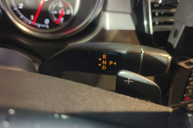 Used Mercedes-Benz GLE Coupe 2015 GLE 320 4MATIC Coupe SUV Gear Lever