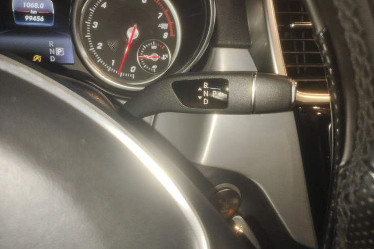 Used Mercedes-Benz GLE Coupe 2015 GLE 320 4MATIC Coupe SUV Gear Lever