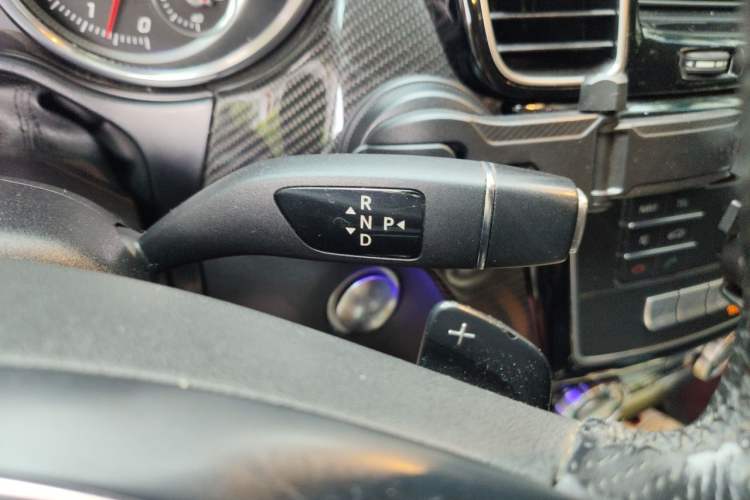 Used Mercedes-Benz GLE Coupe 2015 GLE 320 4MATIC Coupe SUV Gear Lever