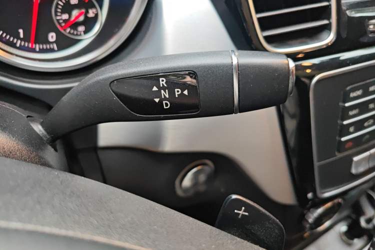 Used Mercedes-Benz GLE Coupe 2015 GLE 320 4MATIC Coupe SUV Gear Lever