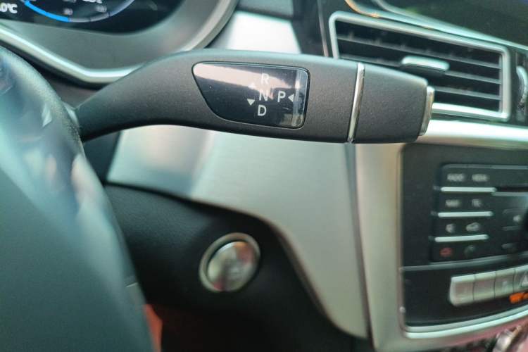 Used Mercedes-Benz GLE Coupe 2015 GLE 320 4MATIC Coupe SUV Gear Lever