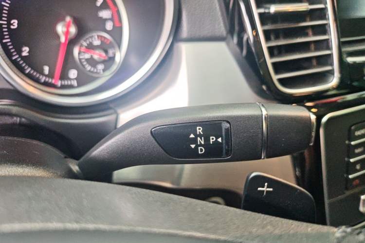 Used Mercedes-Benz GLE Coupe 2015 GLE 320 4MATIC Coupe SUV Gear Lever
