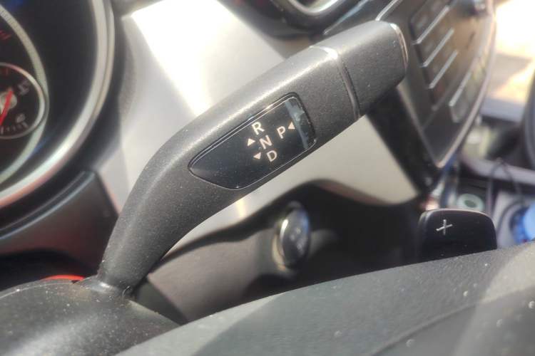 Used Mercedes-Benz GLE Coupe 2015 GLE 320 4MATIC Coupe SUV Gear Lever