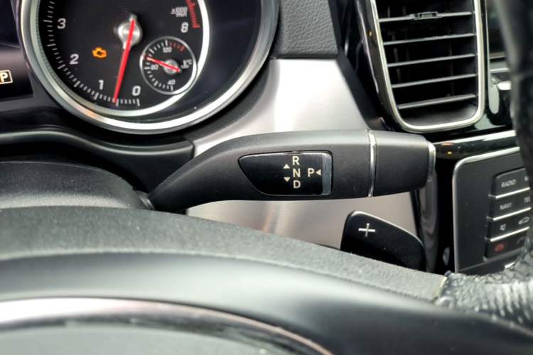 Used Mercedes-Benz GLE Coupe 2015 GLE 320 4MATIC Coupe SUV Gear Lever
