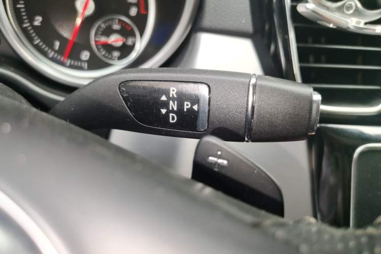 Used Mercedes-Benz GLE Coupe 2015 GLE 320 4MATIC Coupe SUV Gear Lever
