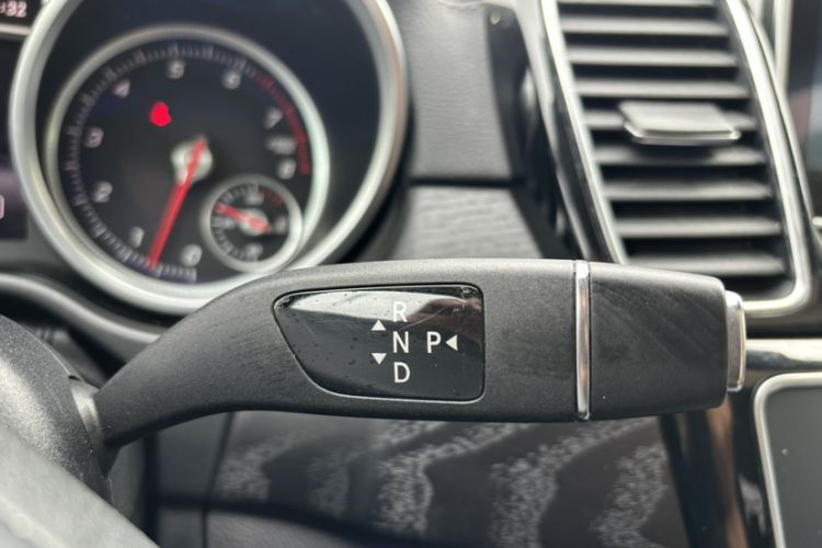 Used Mercedes-Benz GLE Coupe 2015 GLE 320 4MATIC Coupe SUV Gear Lever