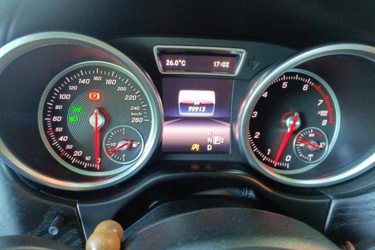Used Mercedes-Benz GLE Coupe 2015 GLE 320 4MATIC Coupe SUV Instrument Cluster