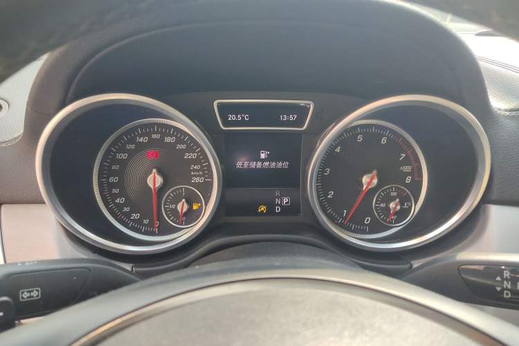Used Mercedes-Benz GLE Coupe 2015 GLE 320 4MATIC Coupe SUV Instrument Cluster
