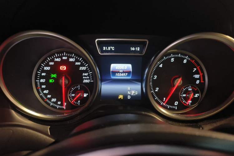 Used Mercedes-Benz GLE Coupe 2015 GLE 320 4MATIC Coupe SUV Instrument Cluster