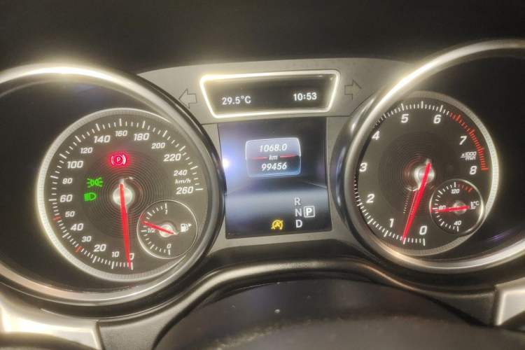 Used Mercedes-Benz GLE Coupe 2015 GLE 320 4MATIC Coupe SUV Instrument Cluster