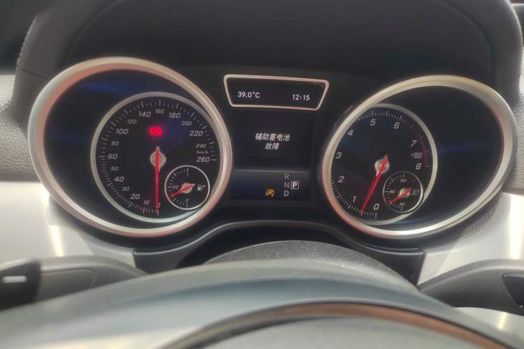 Used Mercedes-Benz GLE Coupe 2015 GLE 320 4MATIC Coupe SUV Instrument Cluster