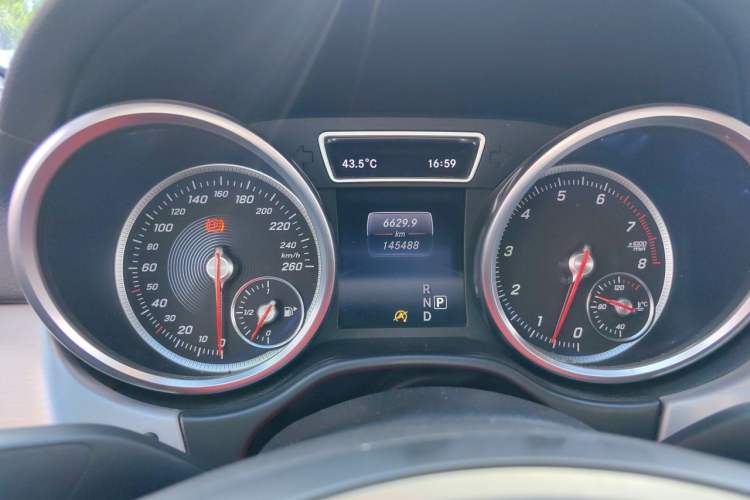 Used Mercedes-Benz GLE Coupe 2015 GLE 320 4MATIC Coupe SUV Instrument Cluster