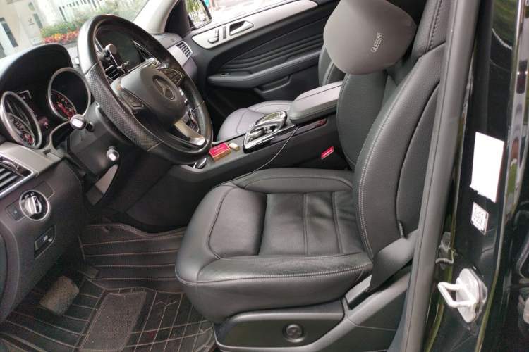 Used Mercedes-Benz GLE Coupe 2015 GLE 400 4MATIC Coupe SUV Left Front Seat