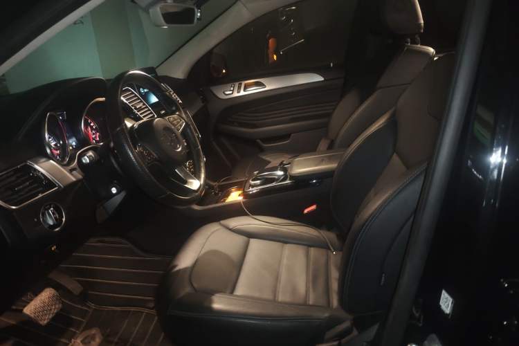 Used Mercedes-Benz GLE Coupe 2015 GLE 400 4MATIC Coupe SUV Left Front Seat