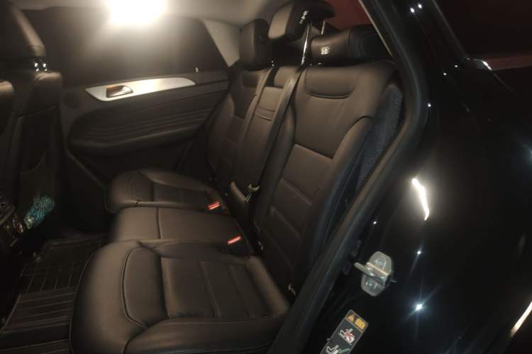 Used Mercedes-Benz GLE Coupe 2015 GLE 400 4MATIC Coupe SUV Left Rear Seat