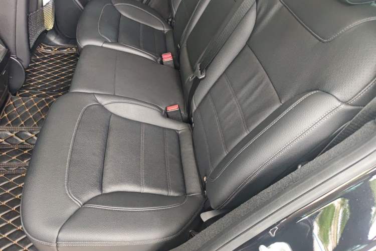 Used Mercedes-Benz GLE Coupe 2015 GLE 320 4MATIC Coupe SUV Left Rear Seat