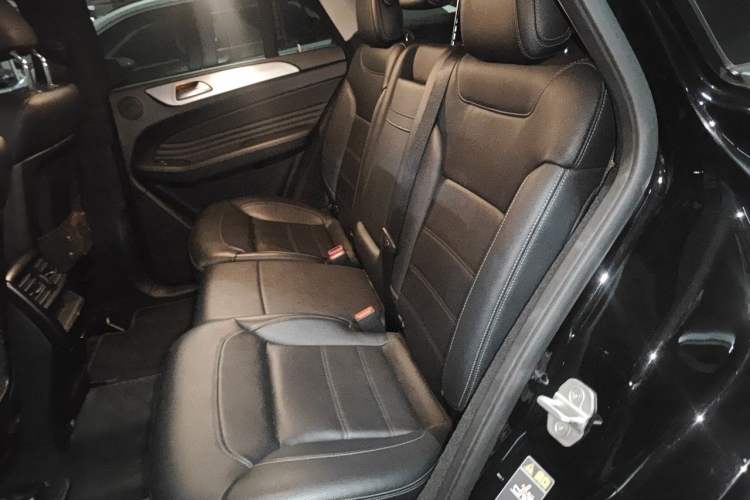Used Mercedes-Benz GLE Coupe 2015 GLE 320 4MATIC Coupe SUV Left Rear Seat