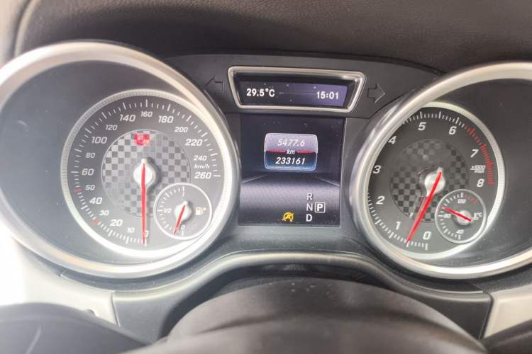 Used Mercedes-Benz GLE Coupe 2015 GLE 450 AMG 4MATIC Coupe SUV Odometer Close Up