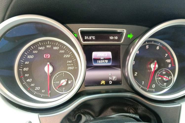Used Mercedes-Benz GLE Coupe 2015 GLE 320 4MATIC Coupe SUV Odometer Close Up