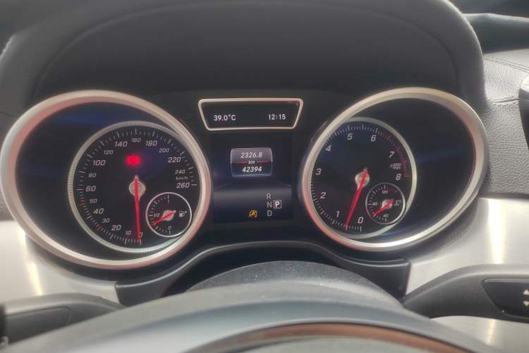 Used Mercedes-Benz GLE Coupe 2015 GLE 320 4MATIC Coupe SUV Odometer Close Up
