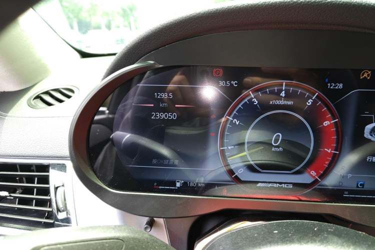 Used Mercedes-Benz GLE Coupe 2015 GLE 450 AMG 4MATIC Coupe SUV Odometer Close Up