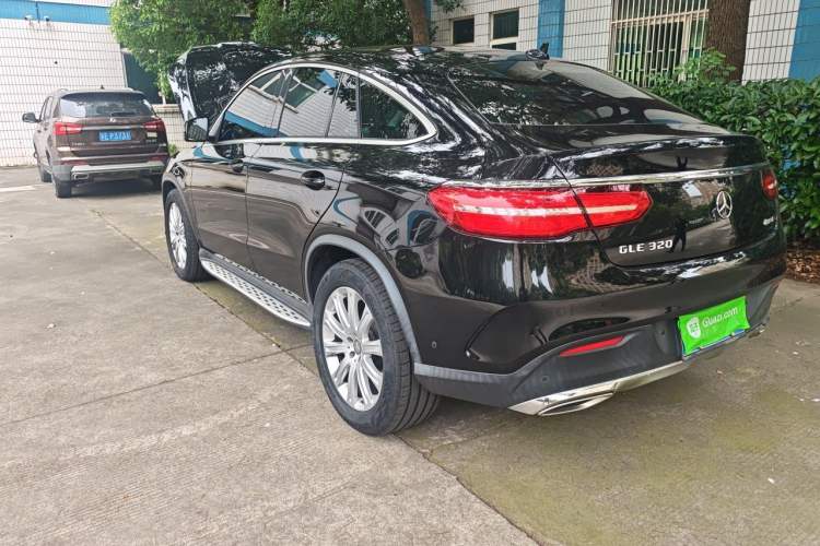 Used Mercedes-Benz GLE Coupe 2015 GLE 320 4MATIC Coupe SUV Rear Left 45 Deg