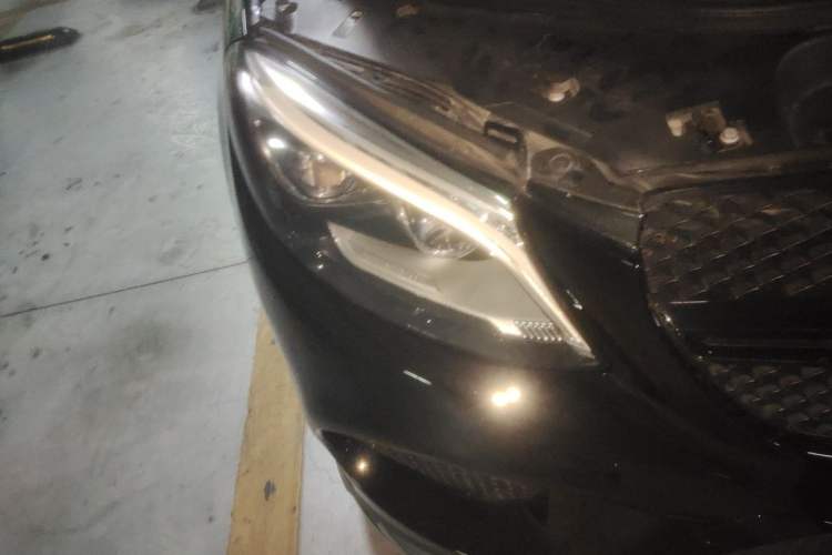 Used Mercedes-Benz GLE Coupe 2015 GLE 320 4MATIC Coupe SUV Right Front Headlight