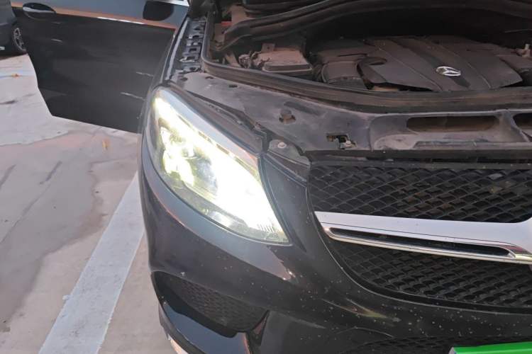 Used Mercedes-Benz GLE Coupe 2015 GLE 320 4MATIC Coupe SUV Right Front Headlight
