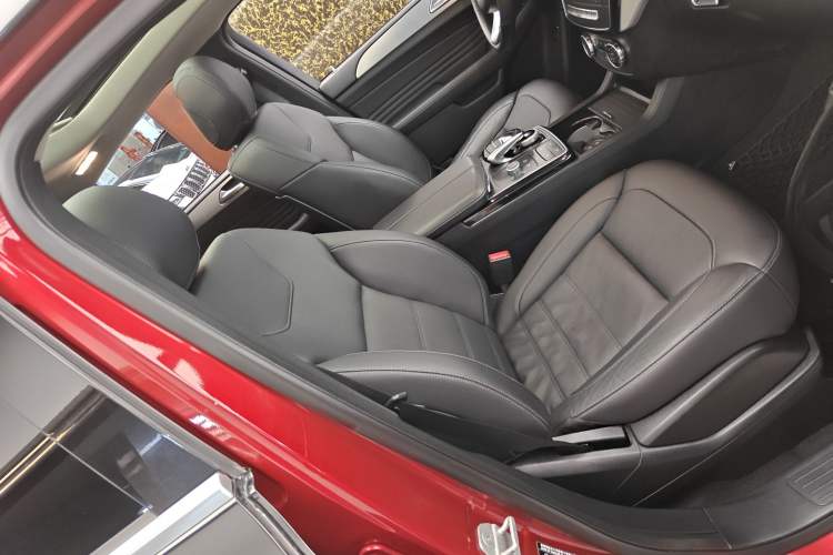 Used Mercedes-Benz GLE Coupe 2015 GLE 400 4MATIC Coupe SUV Right Front Seat