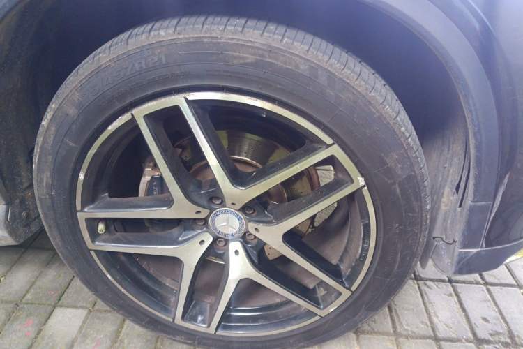 Used Mercedes-Benz GLE Coupe 2015 GLE 320 4MATIC Coupe SUV Right Front Wheel Hub