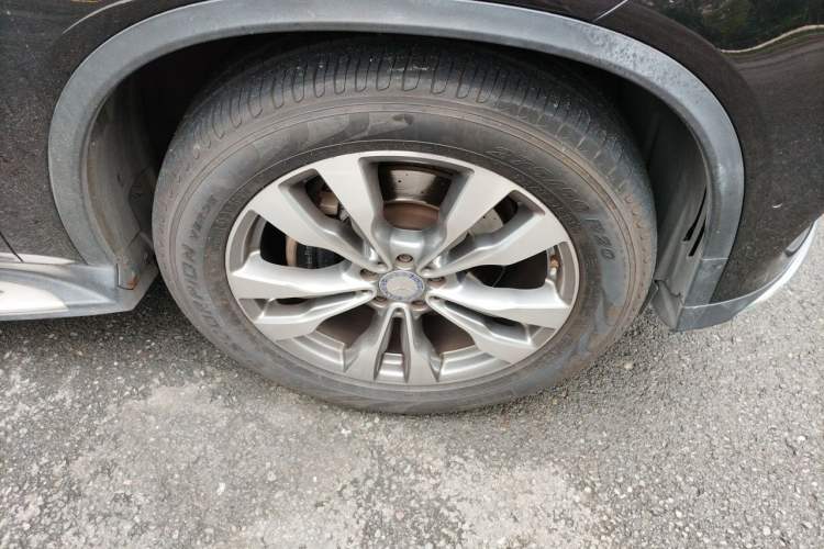 Used Mercedes-Benz GLE Coupe 2015 GLE 400 4MATIC Coupe SUV Right Front Wheel Hub