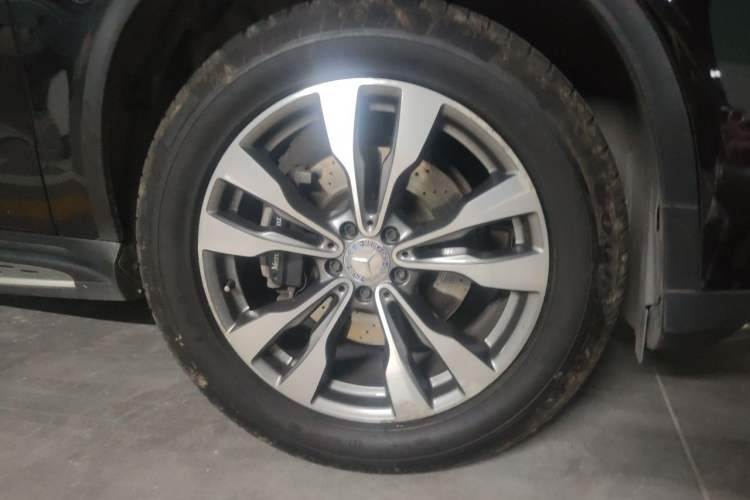 Used Mercedes-Benz GLE Coupe 2015 GLE 400 4MATIC Coupe SUV Right Front Wheel Hub