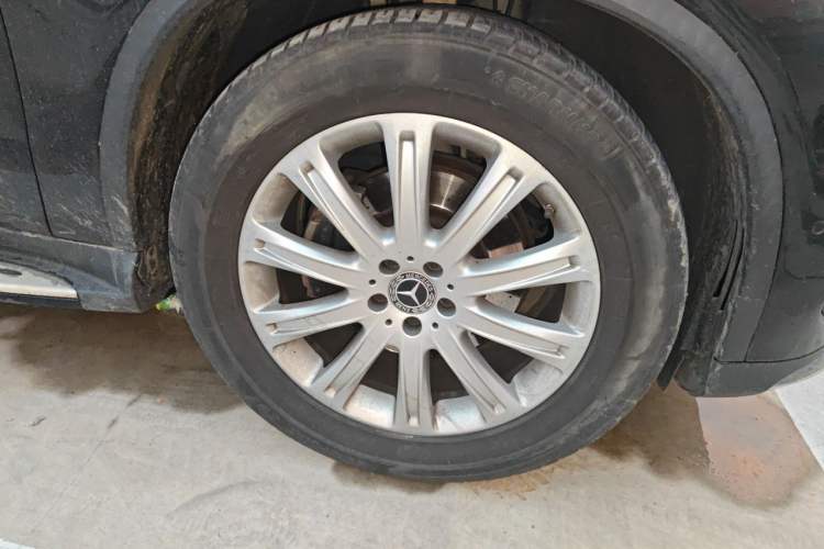 Used Mercedes-Benz GLE Coupe 2015 GLE 320 4MATIC Coupe SUV Right Front Wheel Hub