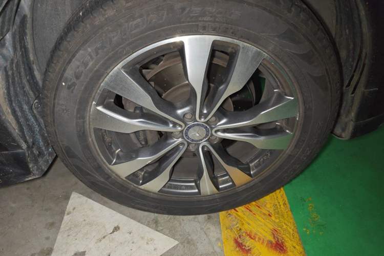 Used Mercedes-Benz GLE Coupe 2015 GLE 400 4MATIC Coupe SUV Right Front Wheel Hub