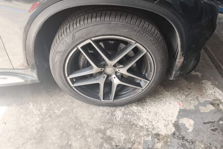 Used Mercedes-Benz GLE Coupe 2015 GLE 450 AMG 4MATIC Coupe SUV Right Front Wheel Hub