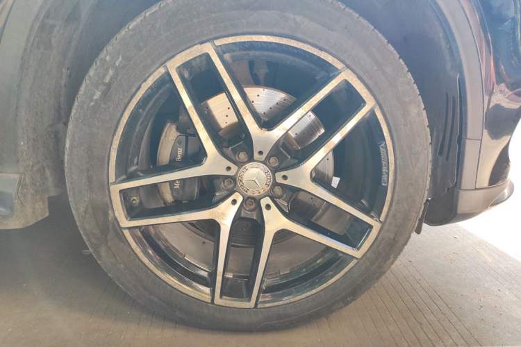 Used Mercedes-Benz GLE Coupe 2015 GLE 450 AMG 4MATIC Coupe SUV Right Front Wheel Hub