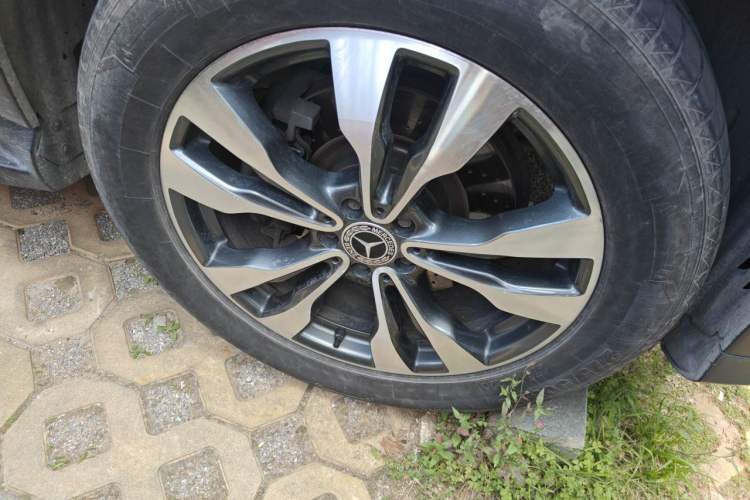 Used Mercedes-Benz GLE Coupe 2015 GLE 400 4MATIC Coupe SUV Right Front Wheel Hub