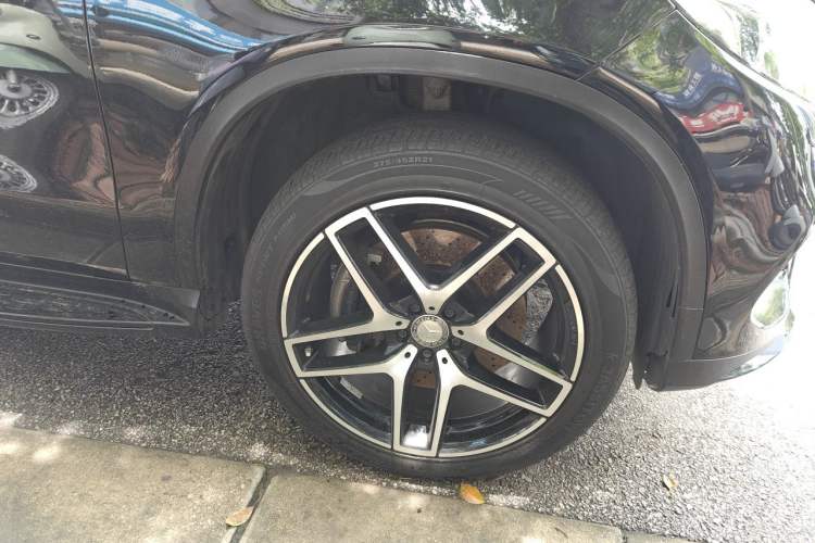 Used Mercedes-Benz GLE Coupe 2015 GLE 450 AMG 4MATIC Coupe SUV Right Front Wheel Hub