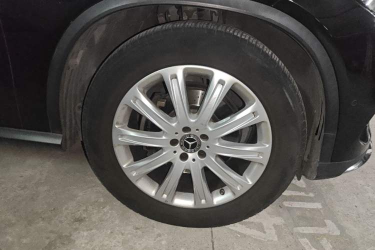 Used Mercedes-Benz GLE Coupe 2015 GLE 320 4MATIC Coupe SUV Right Front Wheel Hub