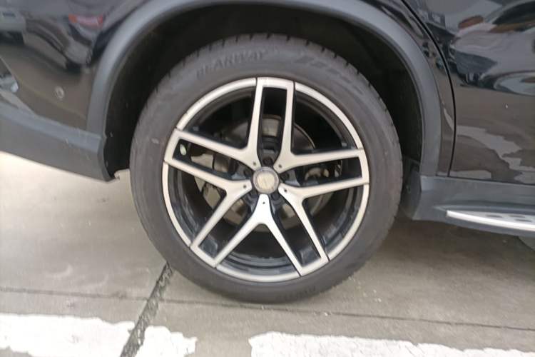 Used Mercedes-Benz GLE Coupe 2015 GLE 320 4MATIC Coupe SUV Right Rear Wheel Hub