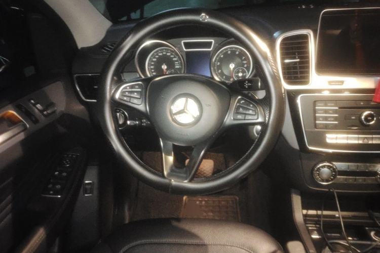 Used Mercedes-Benz GLE Coupe 2015 GLE 320 4MATIC Coupe SUV Steering Wheel
