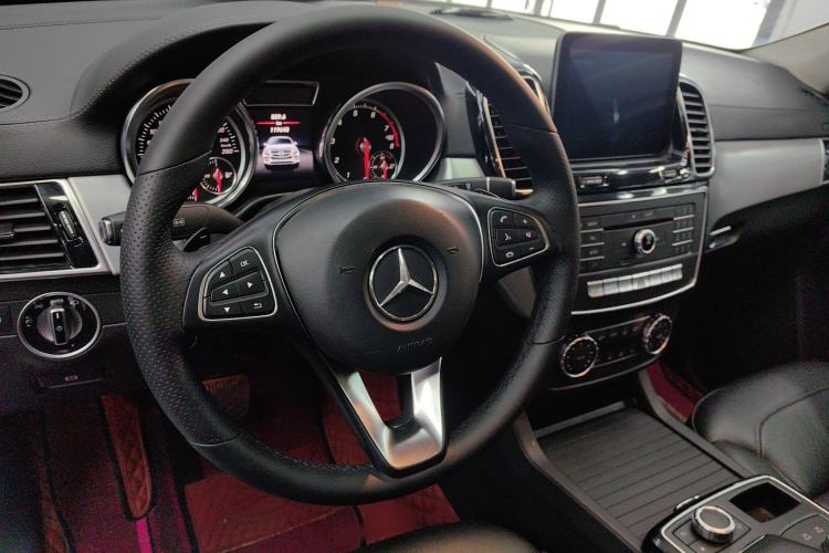 Used Mercedes-Benz GLE Coupe 2015 GLE 320 4MATIC Coupe SUV Steering Wheel